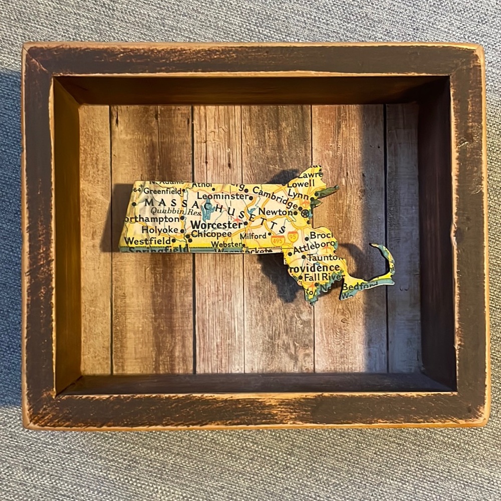 Designs by Kathy, Massachusetts box frame.